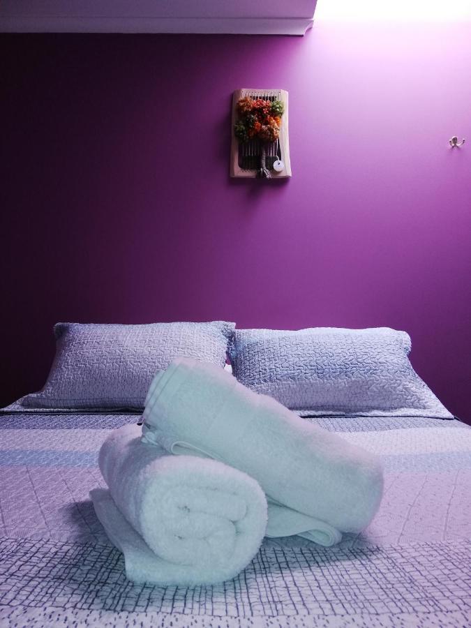 פורטו נטאלס Hostal La Base מראה חיצוני תמונה
